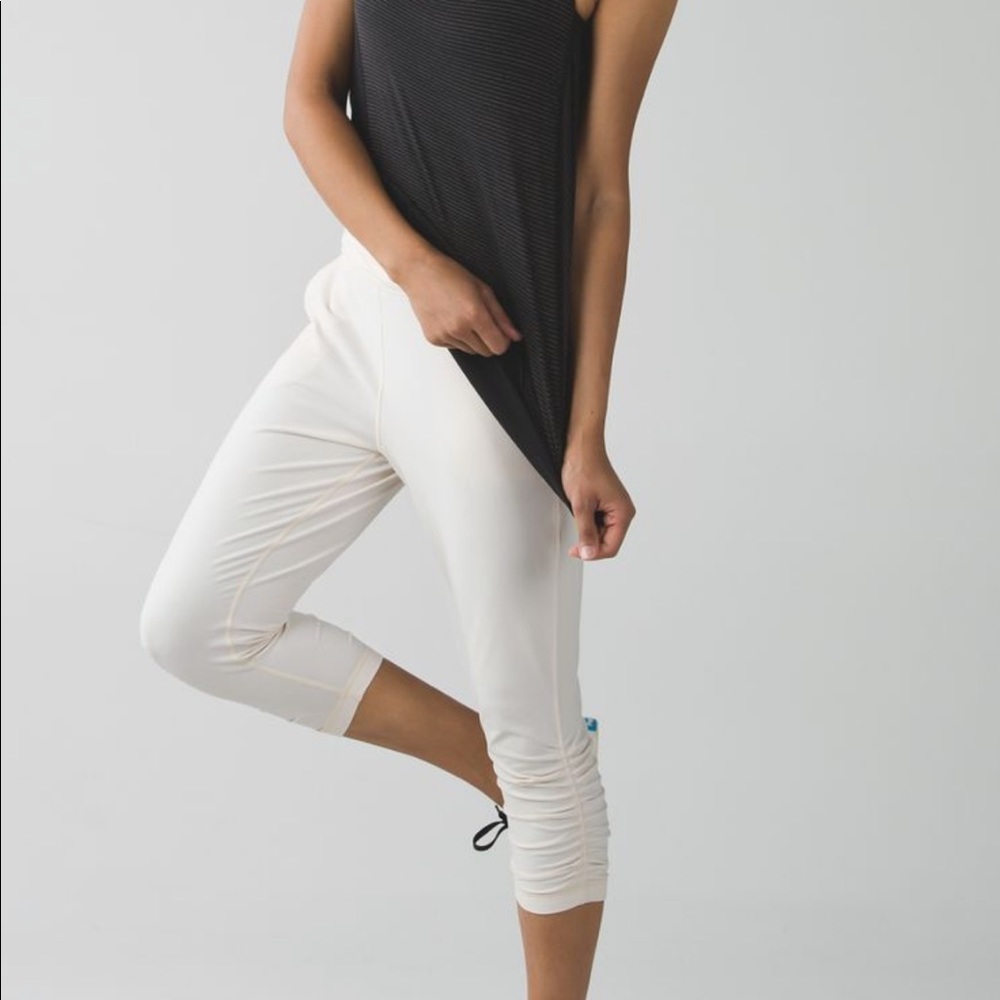 Lululemon Sunset Salutation Leggings Size 6